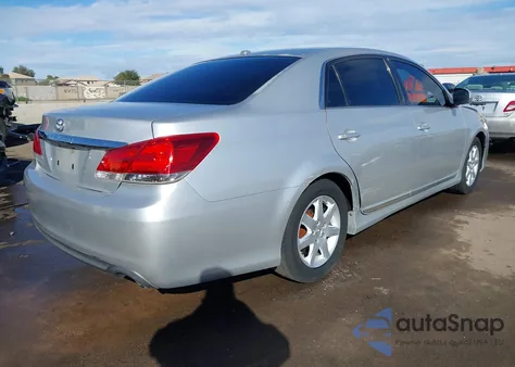 2011 Toyota Avalon z USA, uszkodzony, nr VIN 4T1BK3DB8BU416904